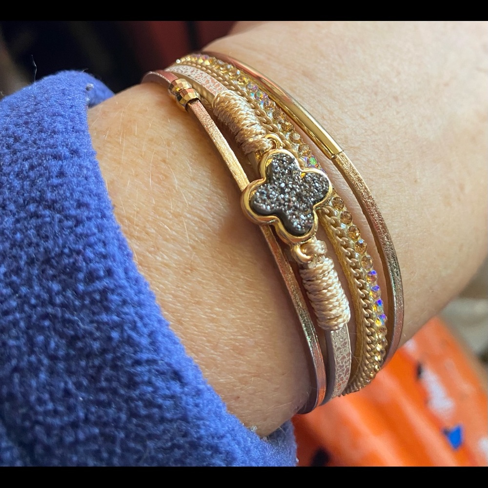 Natural quatrefoil druzy multi strand magnetic bracelet